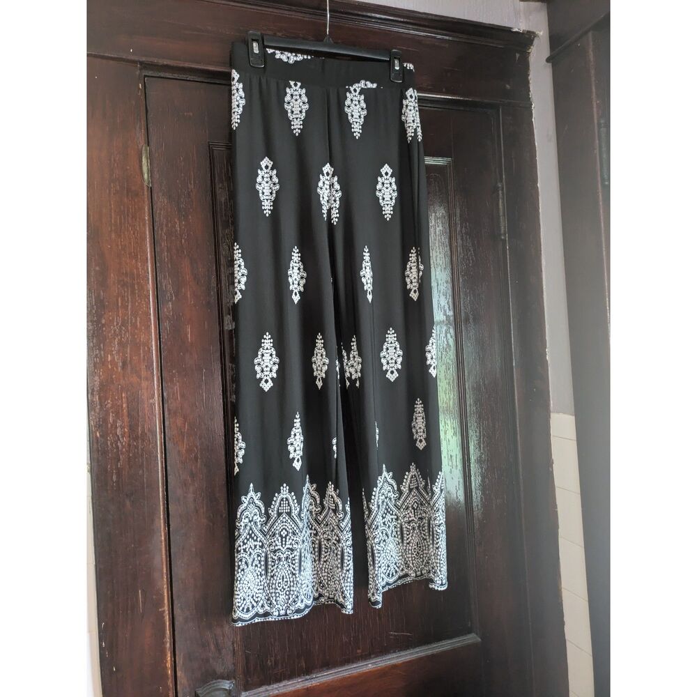 Roz & Ali Stretchy Black & White Boho Lounge Pants - S